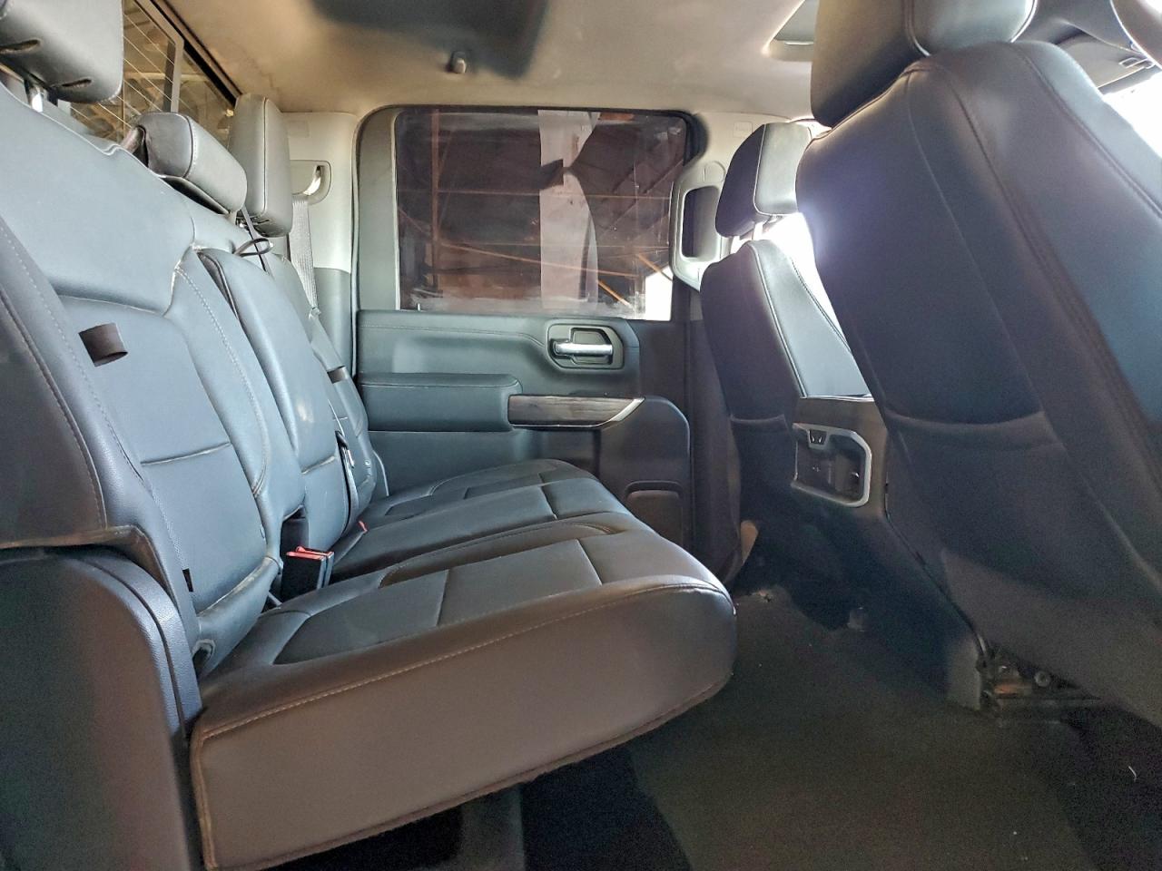 Chevrolet Silverado K2500 Heavy Duty Ltz Image 7