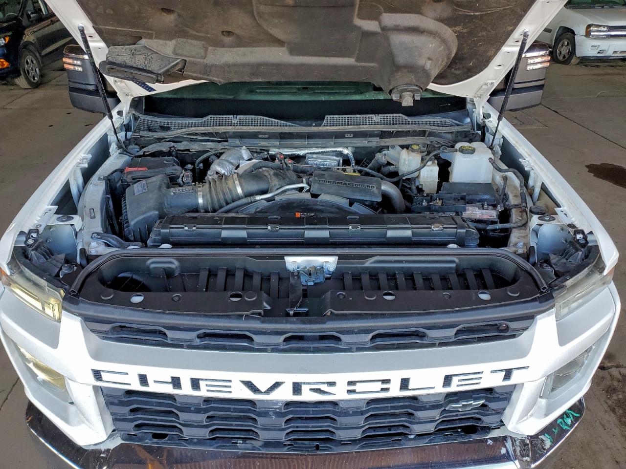 Chevrolet Silverado K2500 Heavy Duty Ltz Image 2
