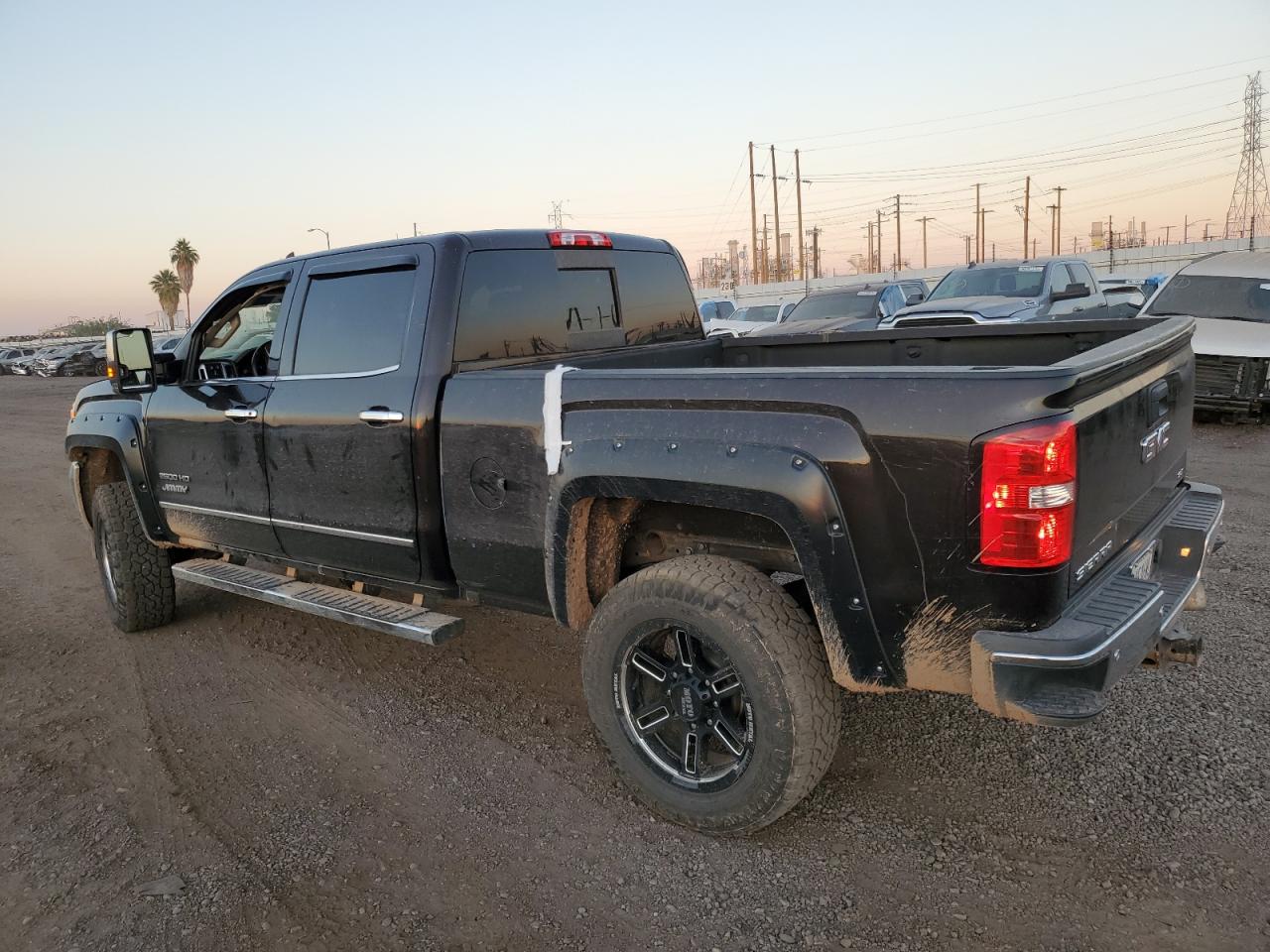 GMC Sierra K2500 Slt Image 2
