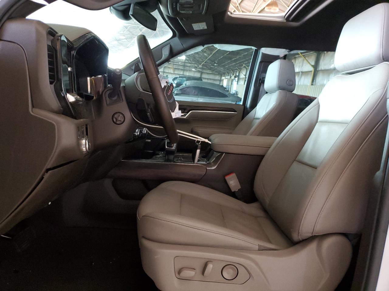 GMC Sierra K1500 Slt Image 9