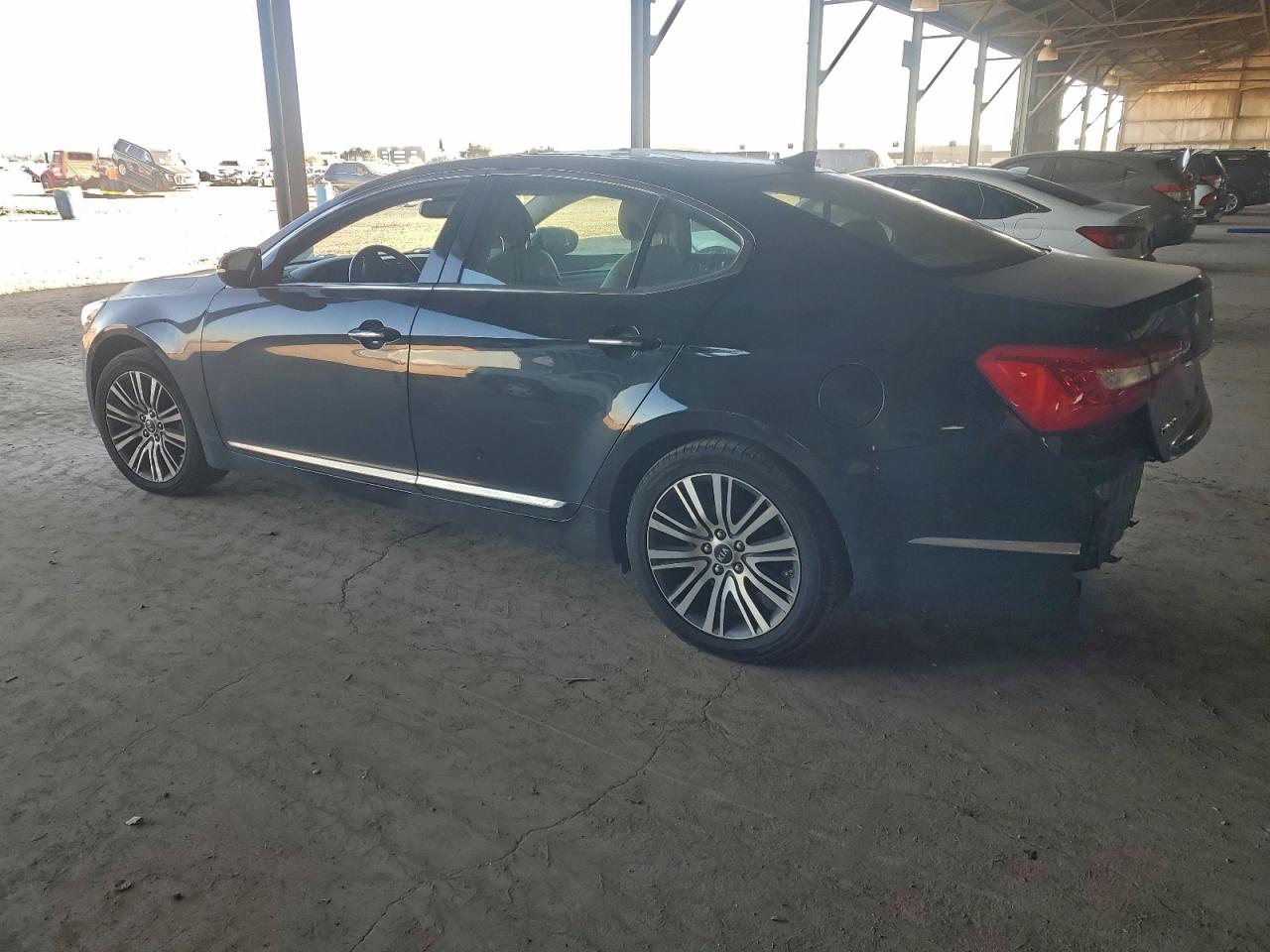 Kia Cadenza Premium Image 2