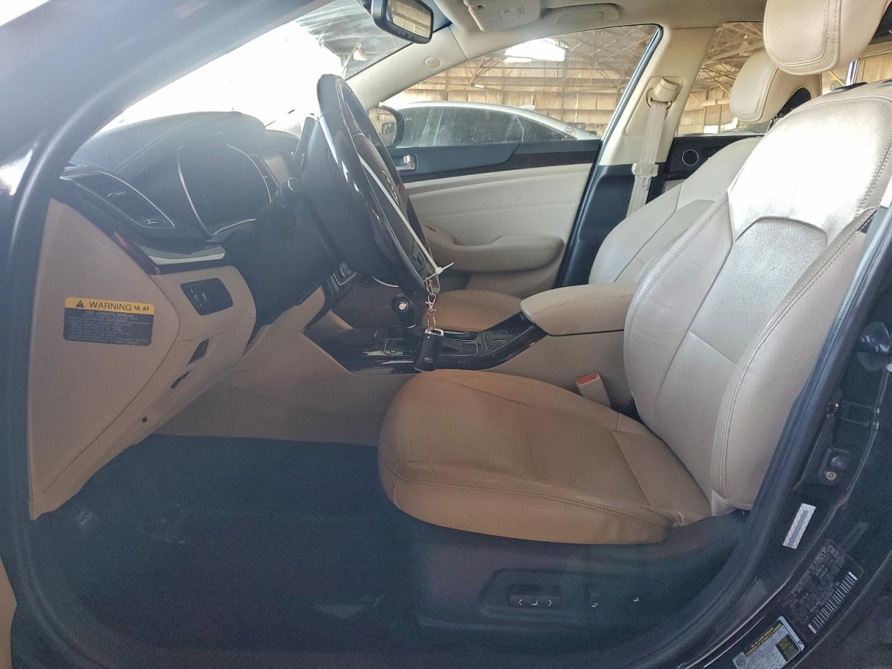 Kia Cadenza Premium Image 11