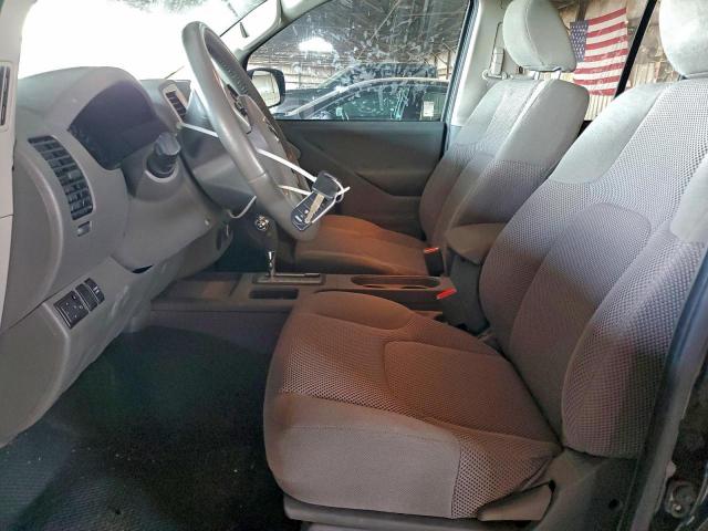 Nissan Frontier S Image 4