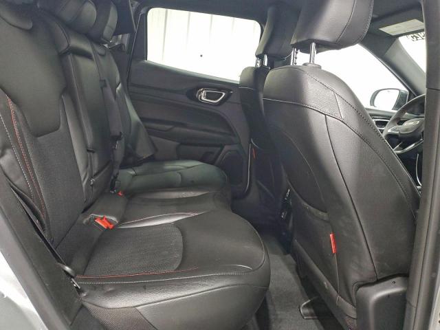 Jeep Compass Trailhawk Image 12