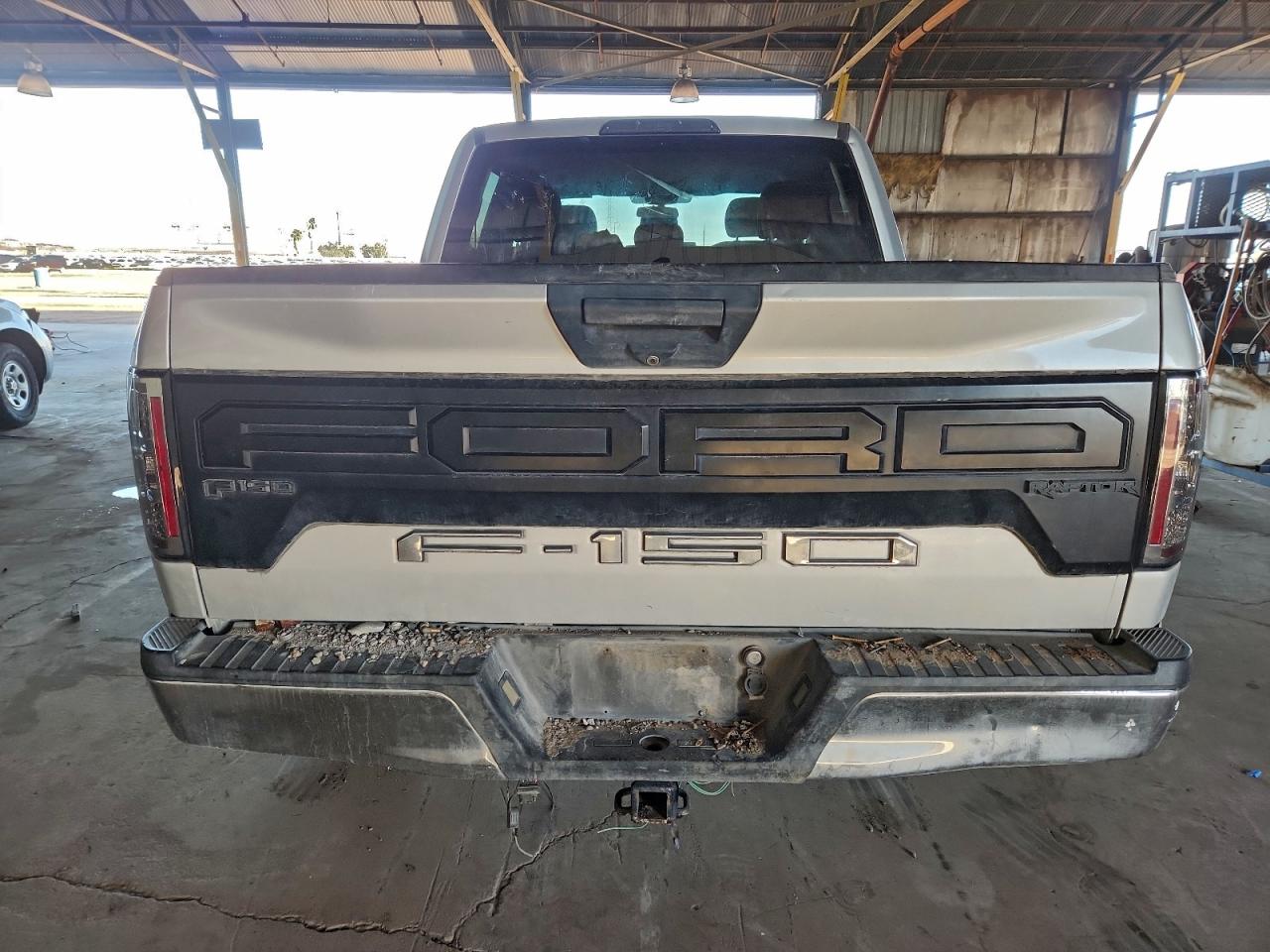 Ford F-150 Supercrew Image 2