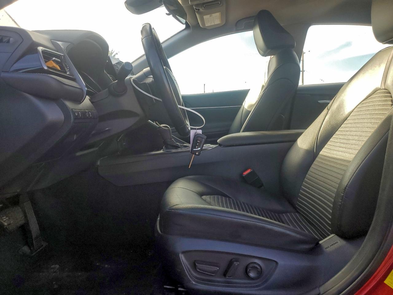 Toyota Camry Se Night Shade Image 11