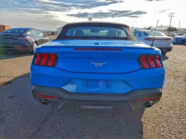 Ford Mustang Image 7