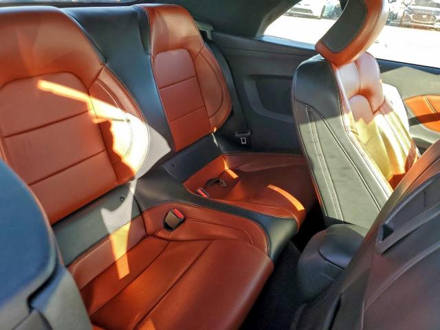 Ford Mustang Image 9