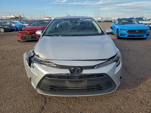 Toyota Corolla Le Image 9