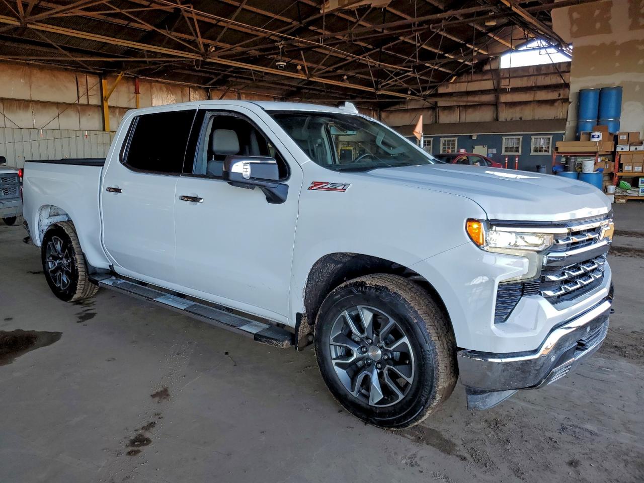 Chevrolet Silverado K1500 Ltz Image 3