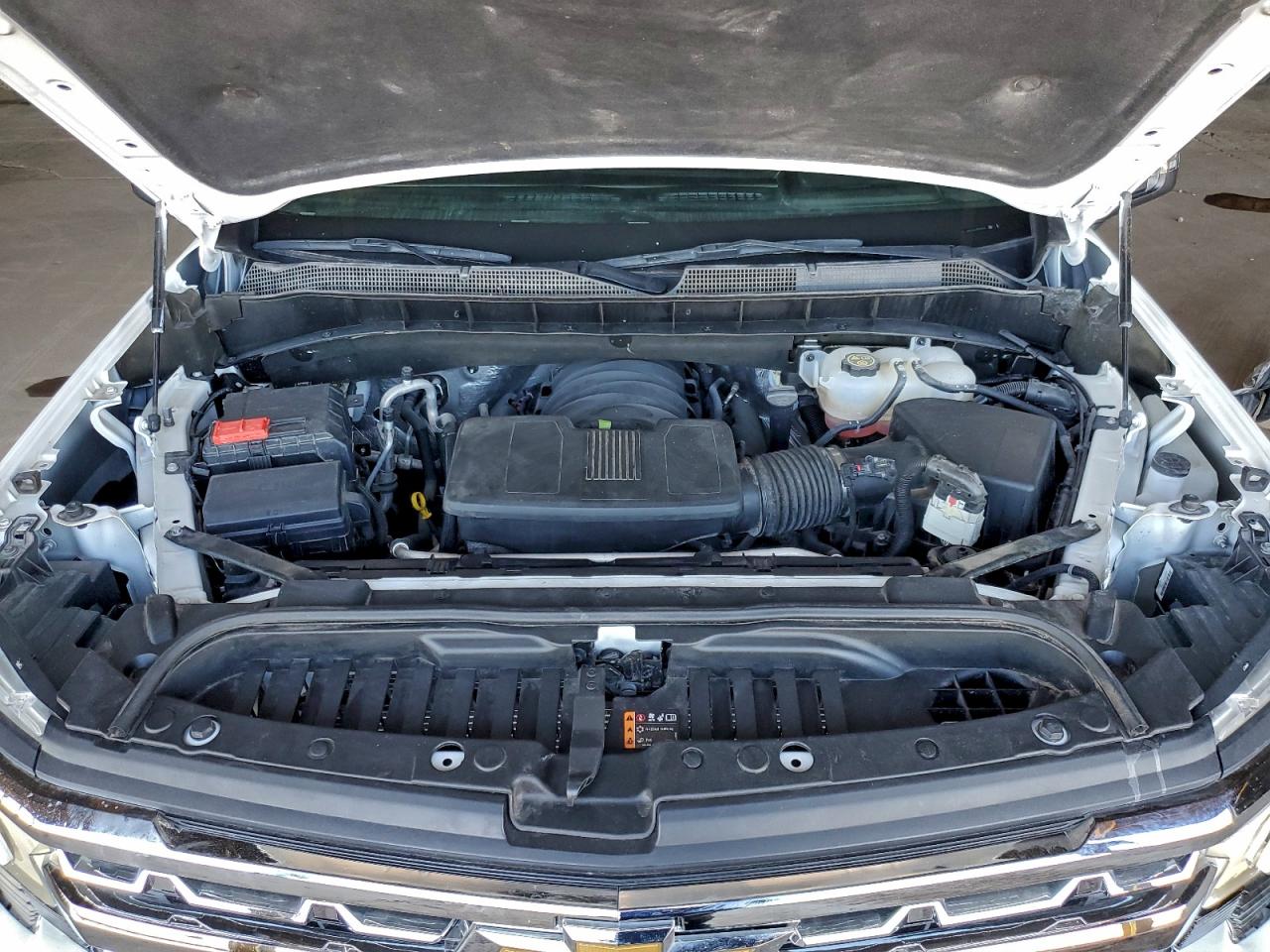 Chevrolet Silverado K1500 Ltz Image 4