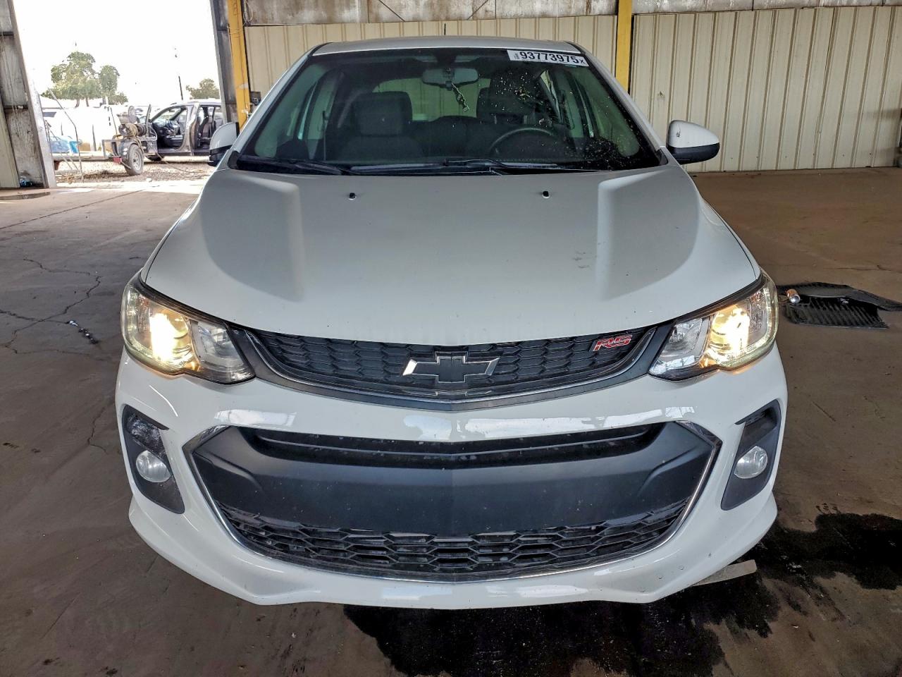 Chevrolet Sonic Lt Image 2