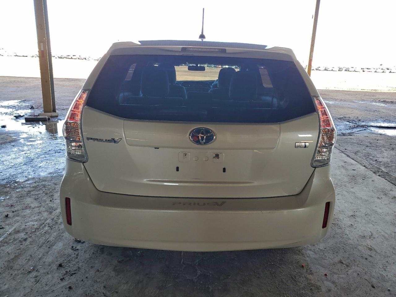 Toyota Prius Image 6