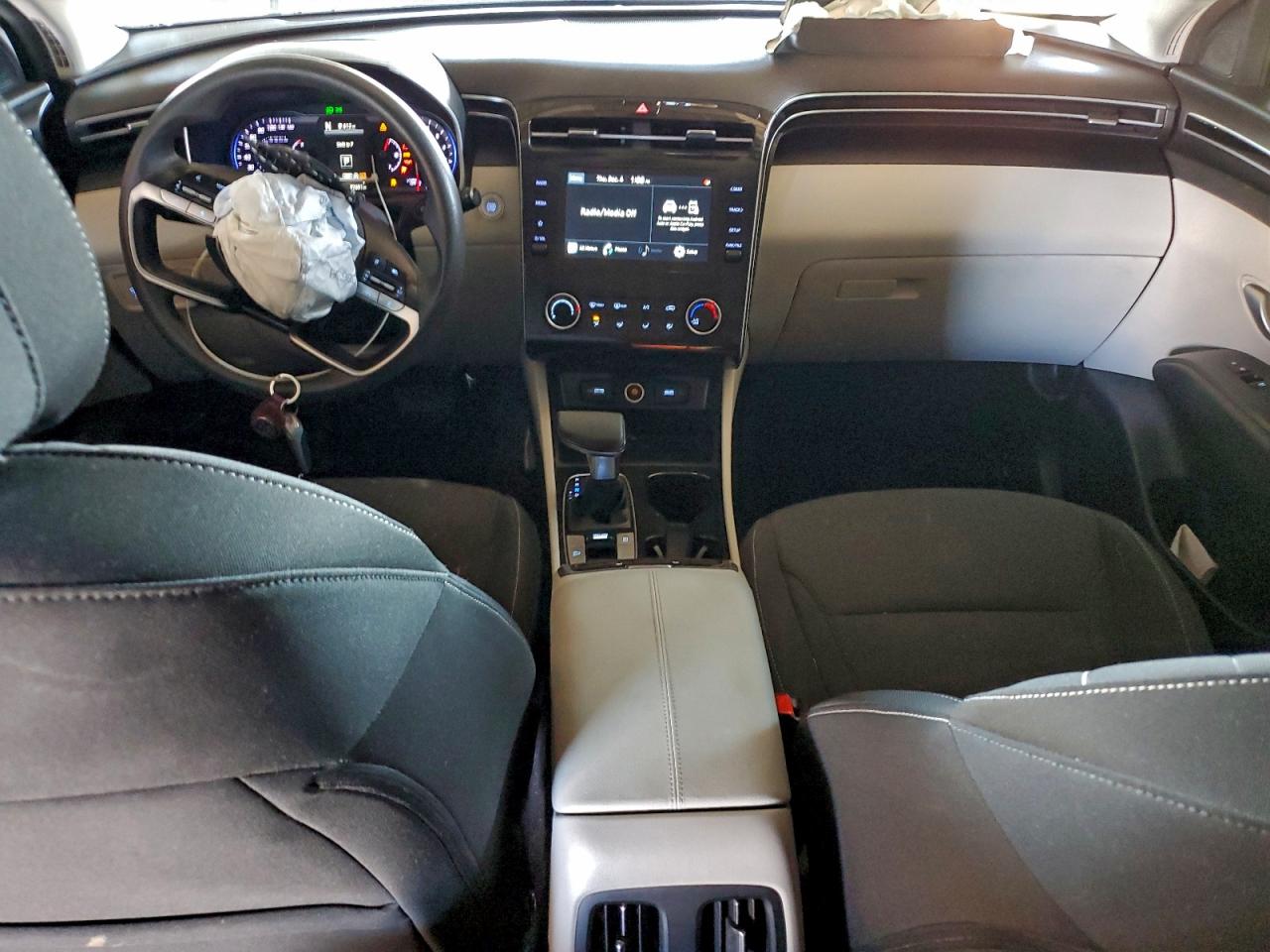 Hyundai TUCSON Sel Image 9